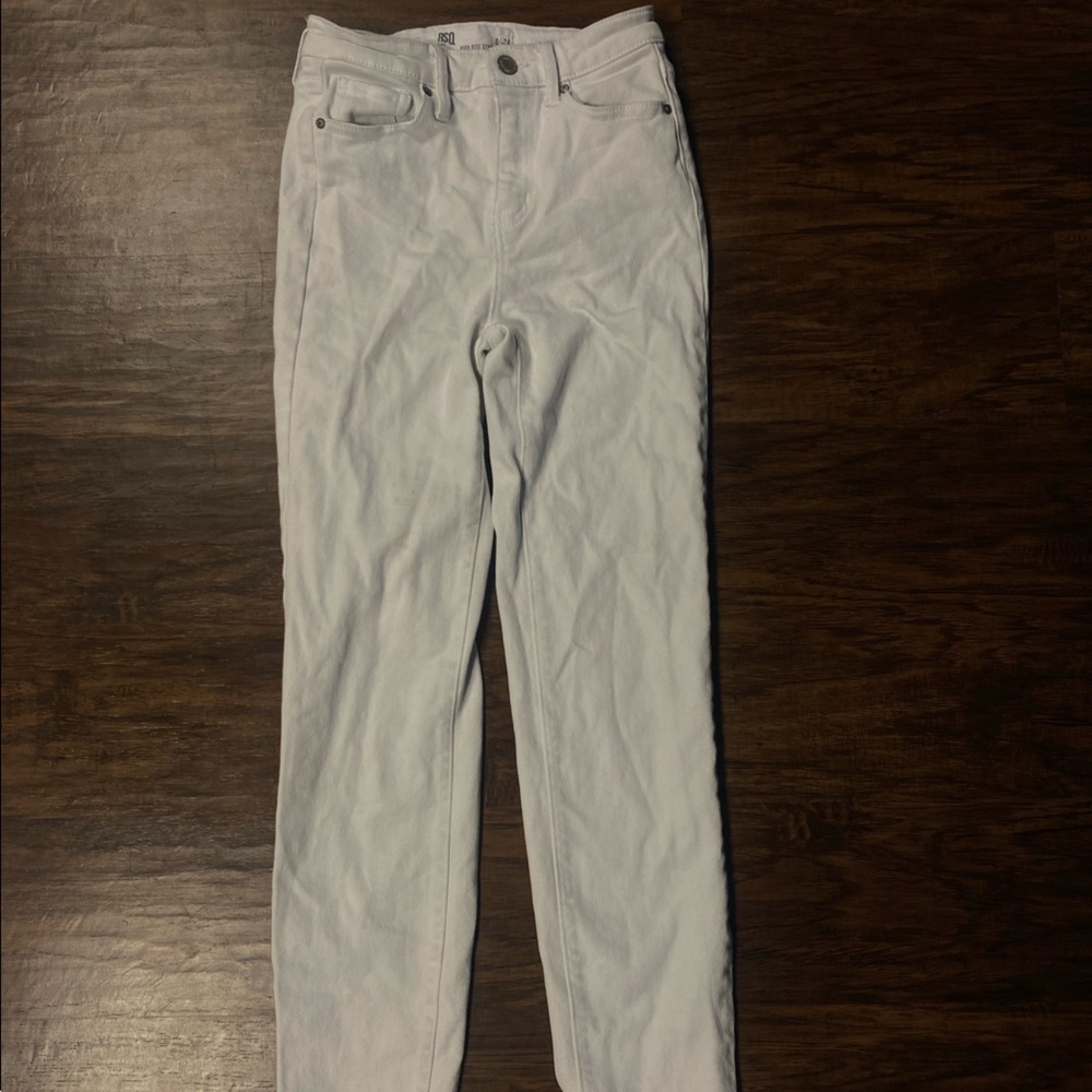 High Rise Straight Leg White Pants w/ Frayed Bottom